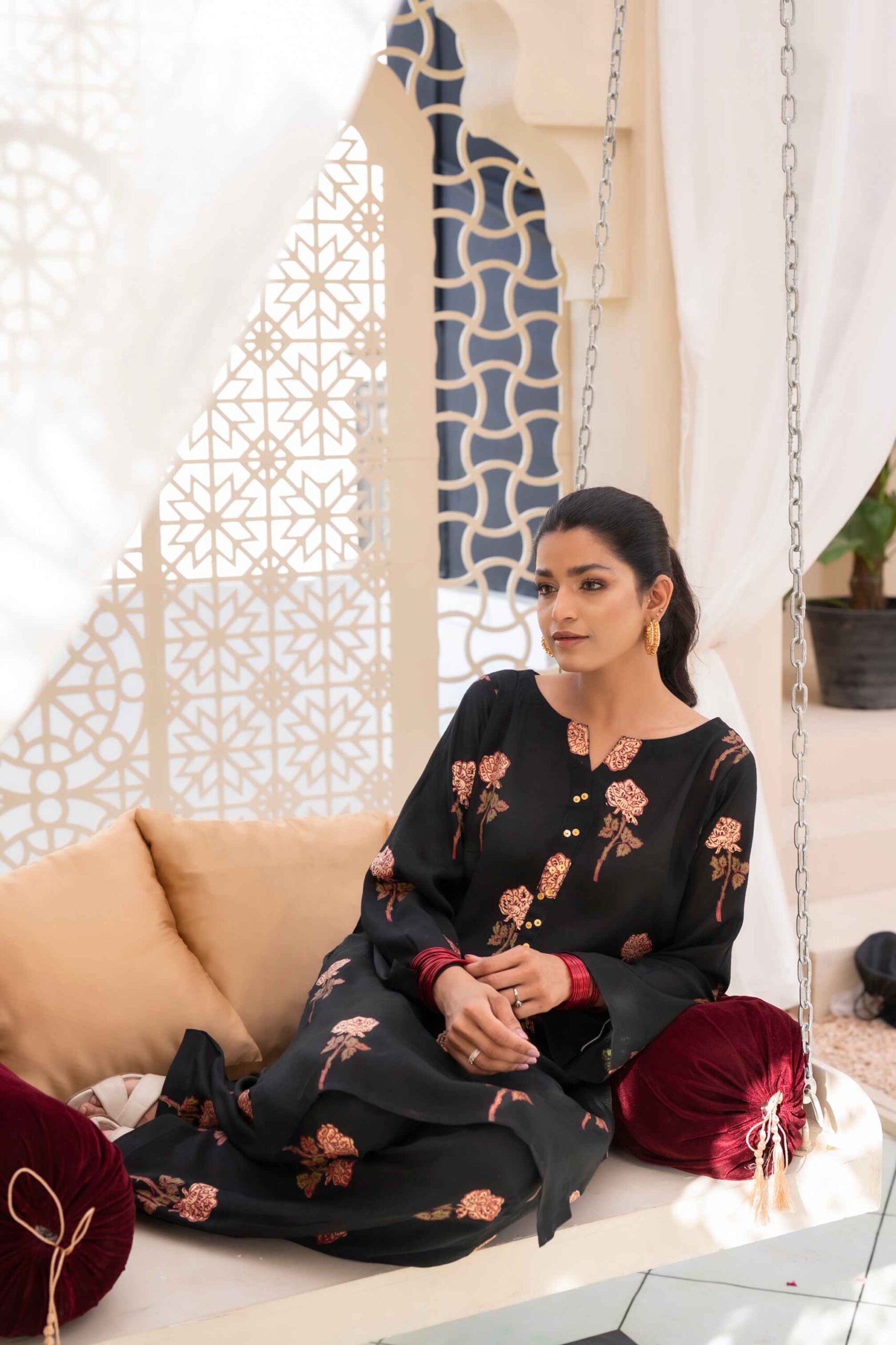 Black 2-Piece - Image 5