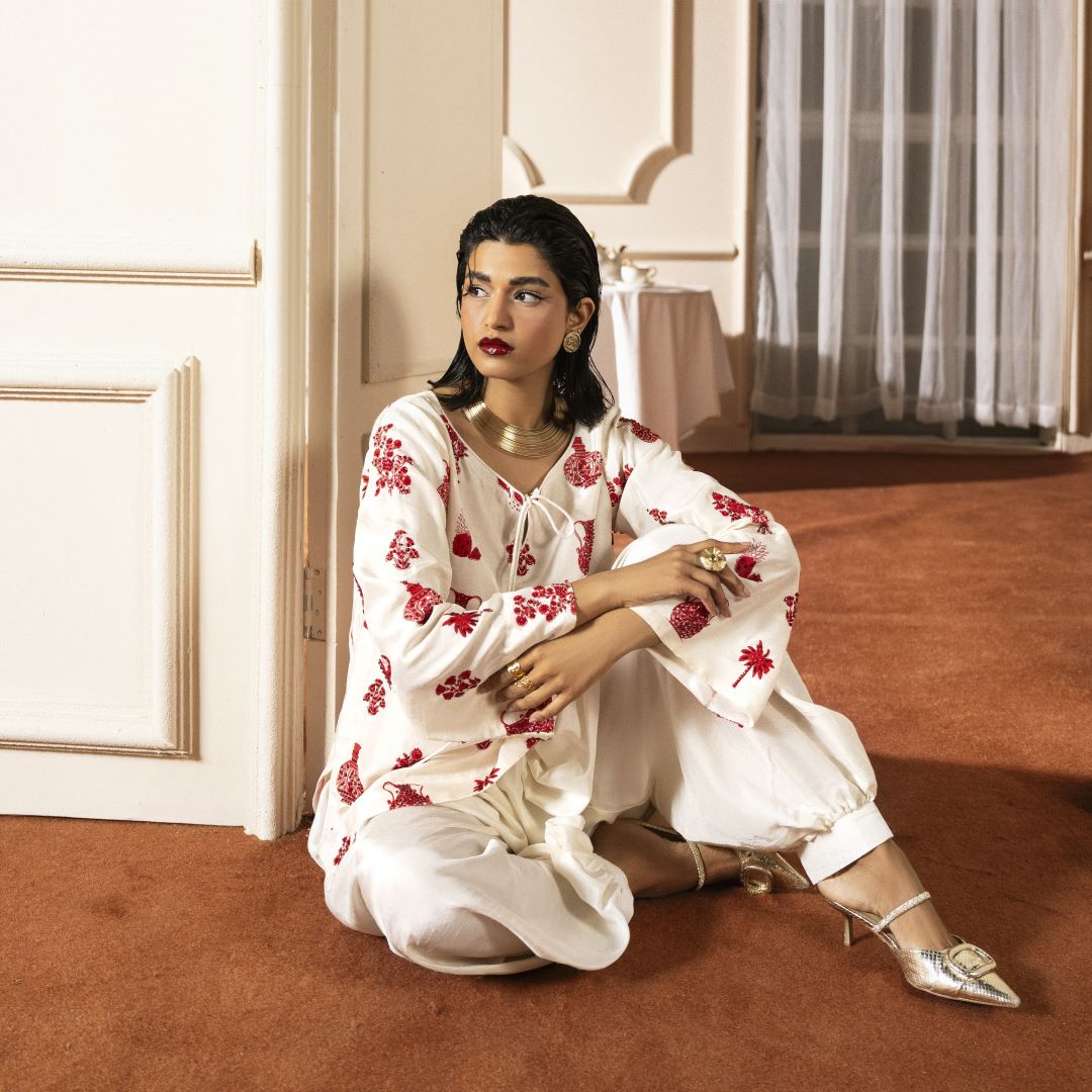 Ivory Crimson – Kurta Set - Image 6
